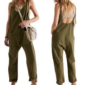 FREE PEOPLE WE THE FREE Jumpsuit M Oversized 2 Pockets Adjustable Strap